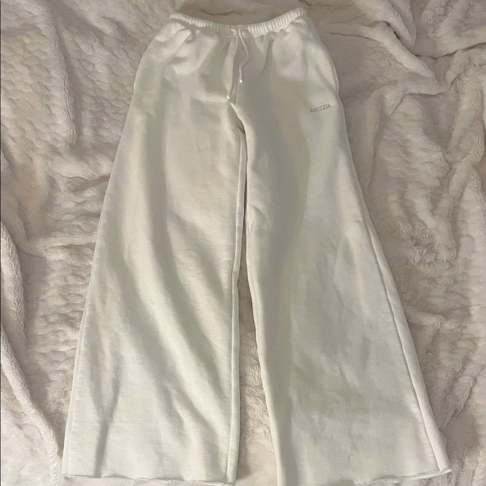 Aritzia Cozy Sweatfleece Mega Flutter Sweatpant